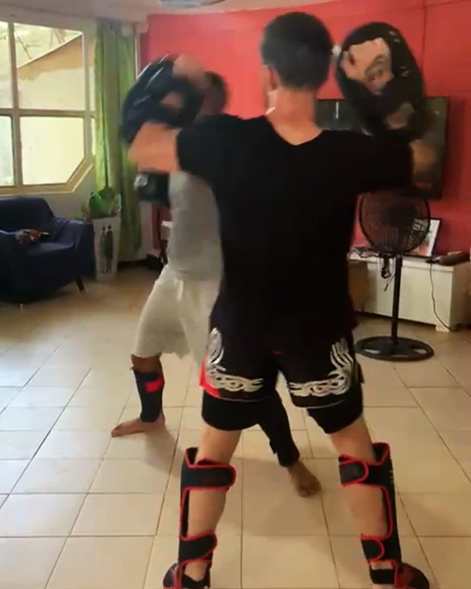 Cours de muay thaï à Saly